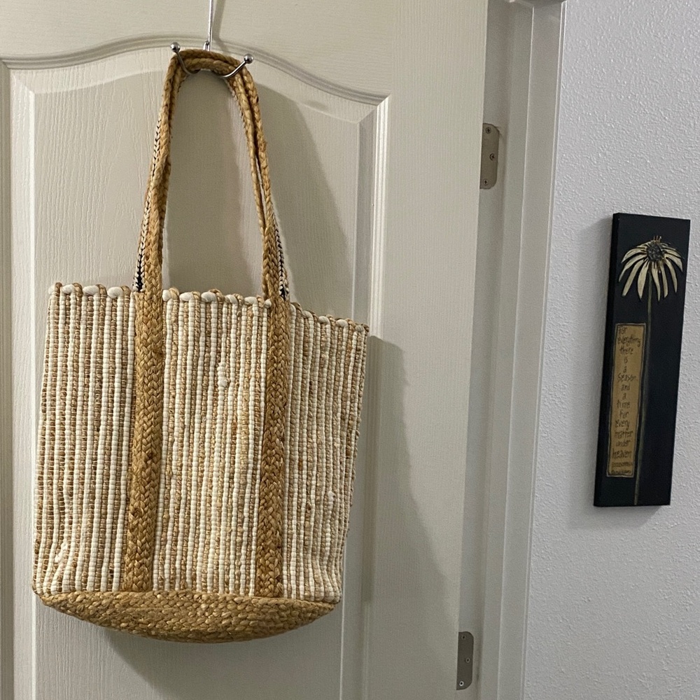 Striped Tan and Cream Tote Bag - Picture 2 of 4